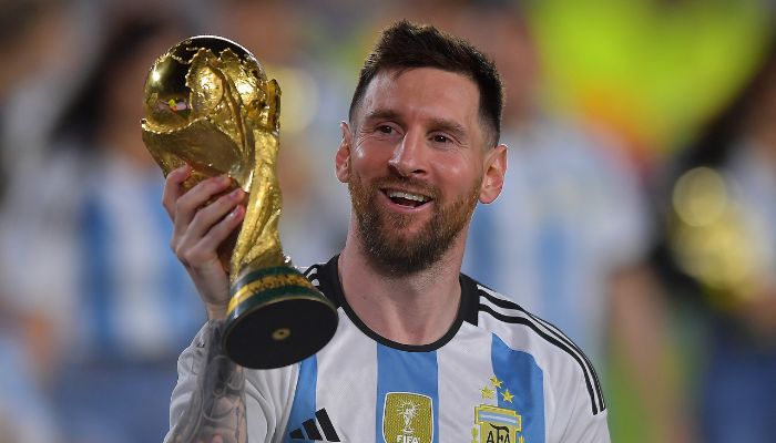Lionel Messi cao bao nhiêu mét?