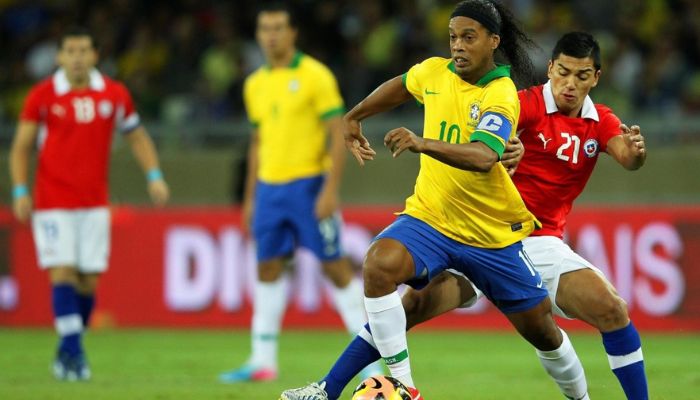 Ronaldinho sinh năm bao nhiêu? Danh hiệu cá nhân của cầu thủ Ronaldinho